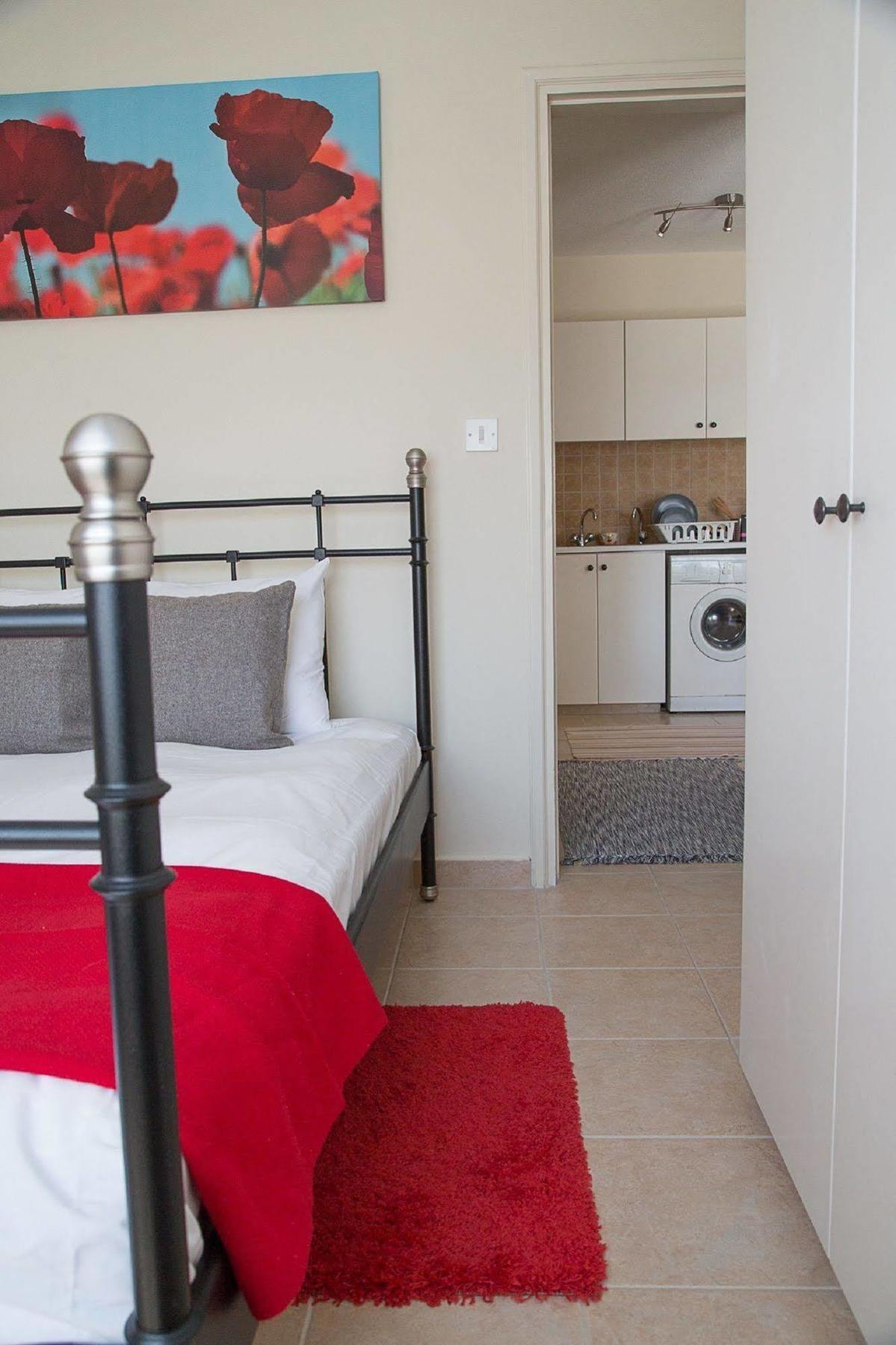 Paphos Love Nest Apartment エクステリア 写真